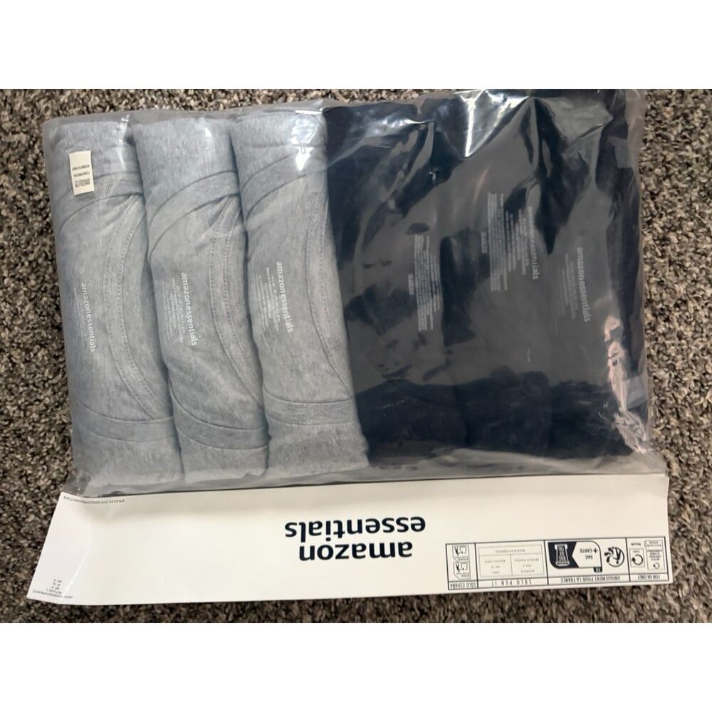 Amazon essentials Mens 6 undershirts size Large